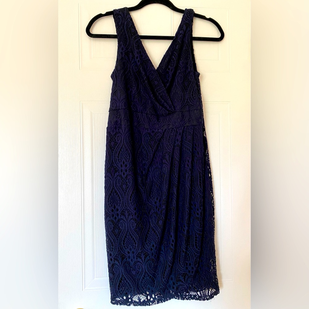 Le Château elegant deep blue laced dress